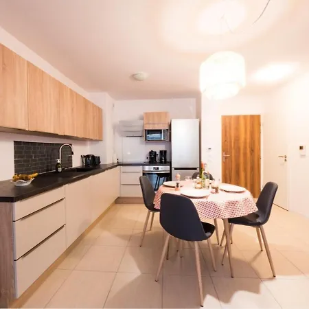 Le Clos Des Chenes - Terrasse Et Parking Castelnau-le-Lez Esterno foto